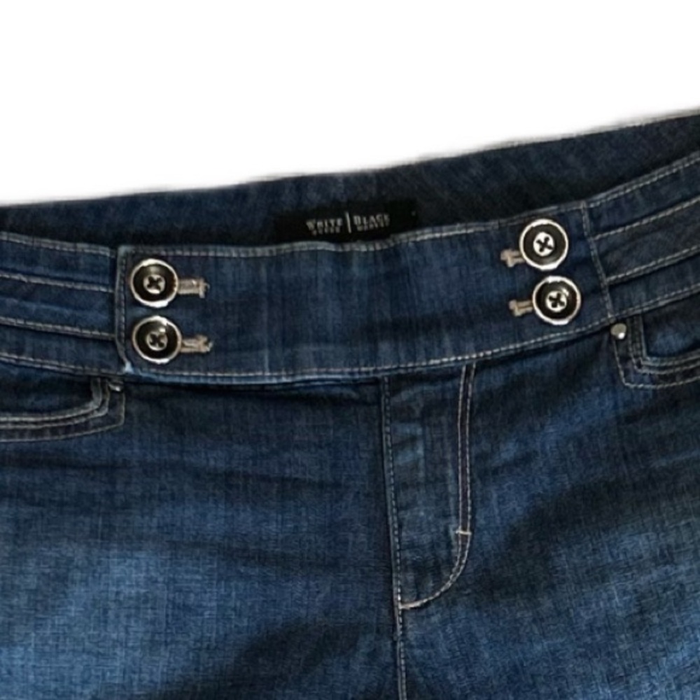 White House Black Market Jean Shorts - Picture 4 of 8